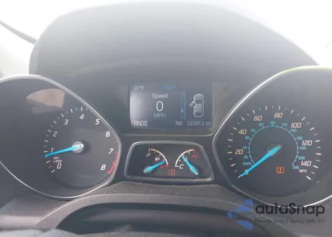 2014 Ford Escape S z USA, uszkodzony, nr VIN 1FMCU0F74EUE46475